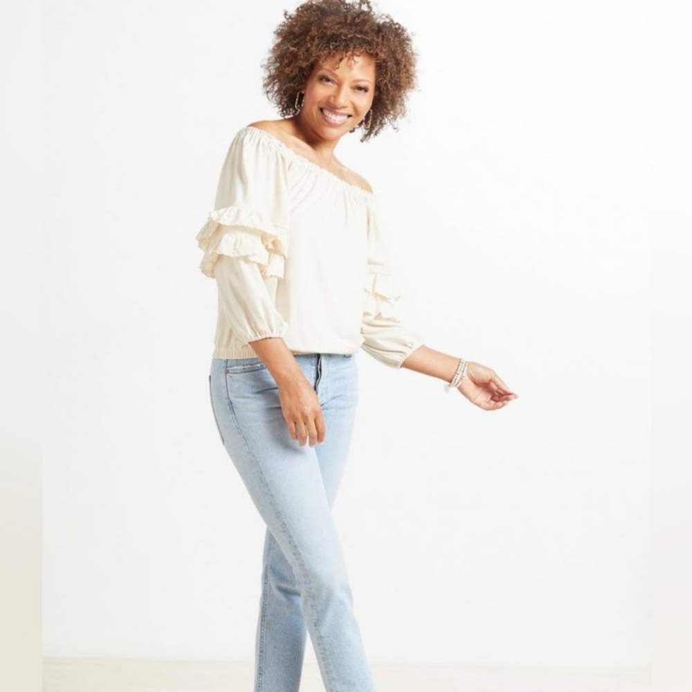 Evereve Cory Knit Ruffle Off Shoulder Women's Top Blouse Beige Size XS